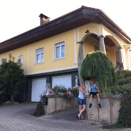 Eko-Hof Apartamento Mitterlabill Exterior foto